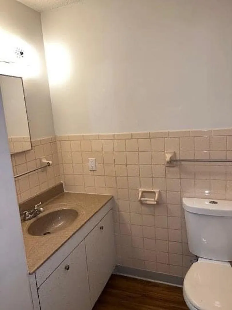 844 Washington Avenue — Photo 3