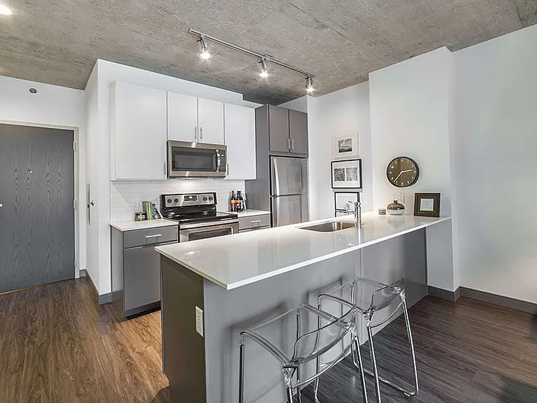 Linea Apartments — Photo 1