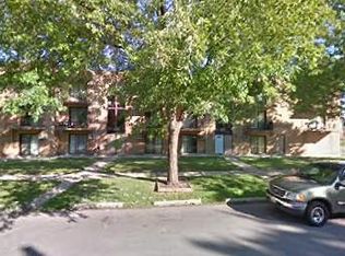 4945 W Columbus Dr, Oak Lawn, IL 60453
