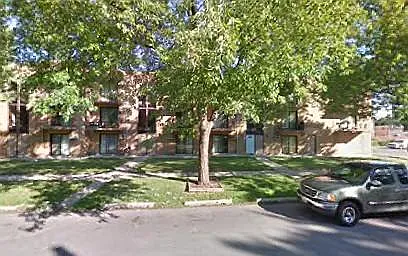 4945 W Columbus Dr Photo 1