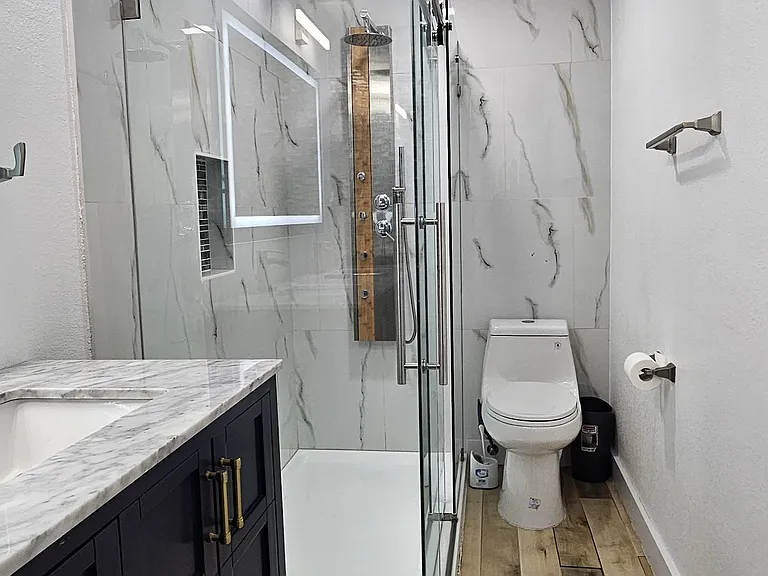 2100 Tanglewilde St #167 — Photo 16