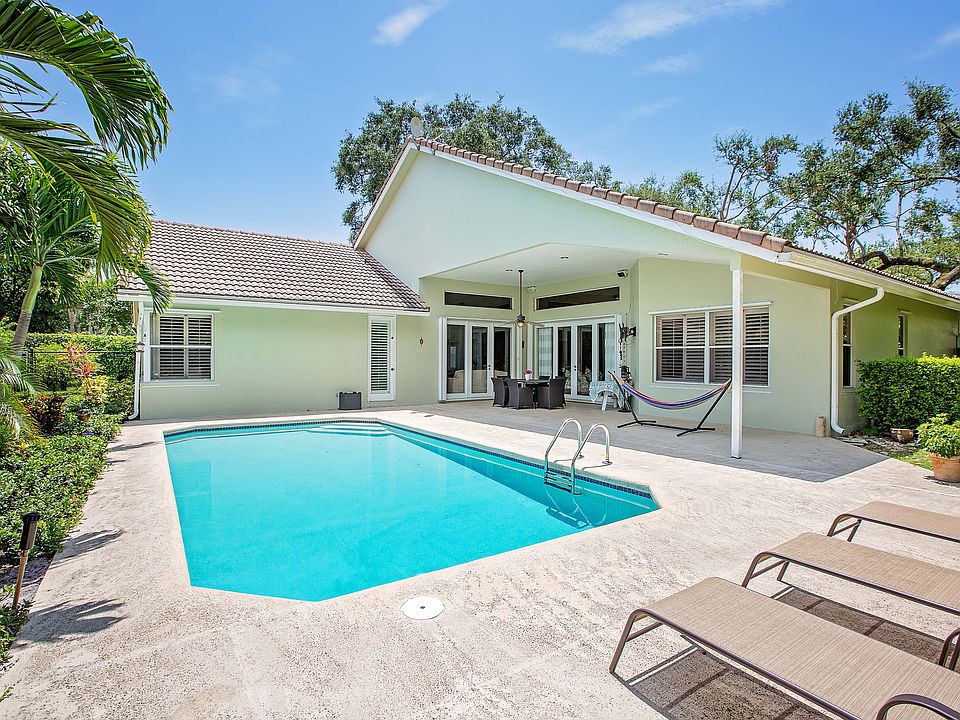1st image of 2923 Sabalwood Ct