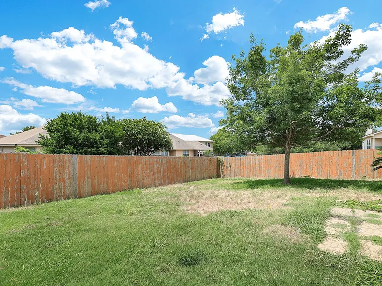 9610 Discovery Dr — Photo 28