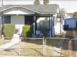 1143 E 82nd St, Los Angeles, CA 90001