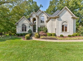 1904 Golden Leaf Way, Louisville, KY 40245