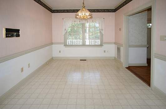 4th image of 261 Marsh Island Dr