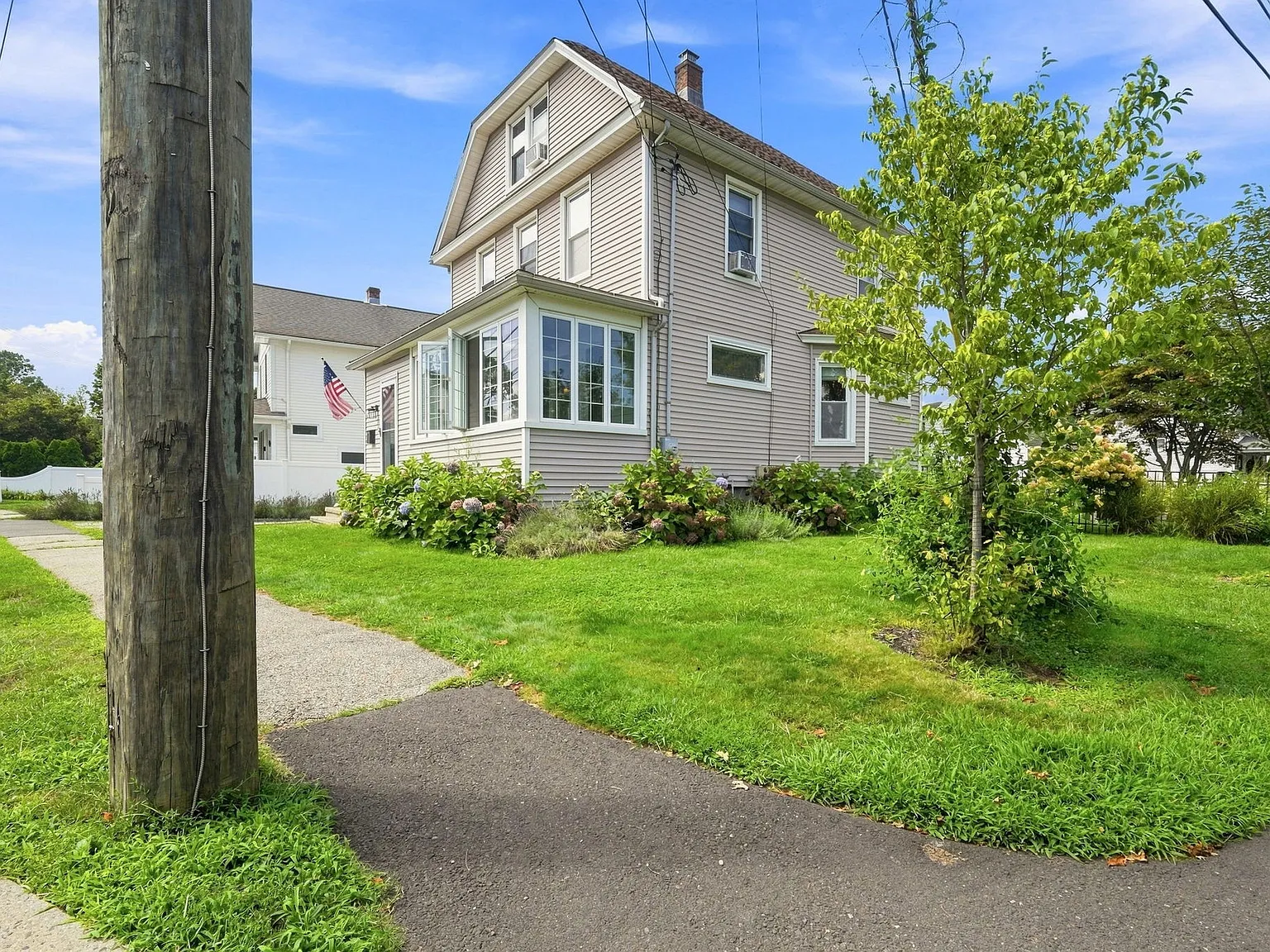 4 bed, 1.5 bath, 1468 sqft, $10,000 — Photo 3