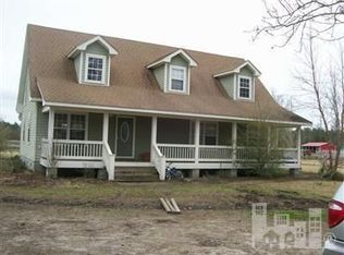 1656 Ashton Lake Rd, Burgaw, NC 28425