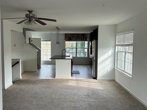 3rd image of 9401 Summer Squall Dr