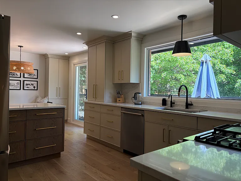 131 Renaud Dr — Photo 7