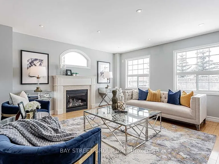 30 Delattaye Ave — Photo 5
