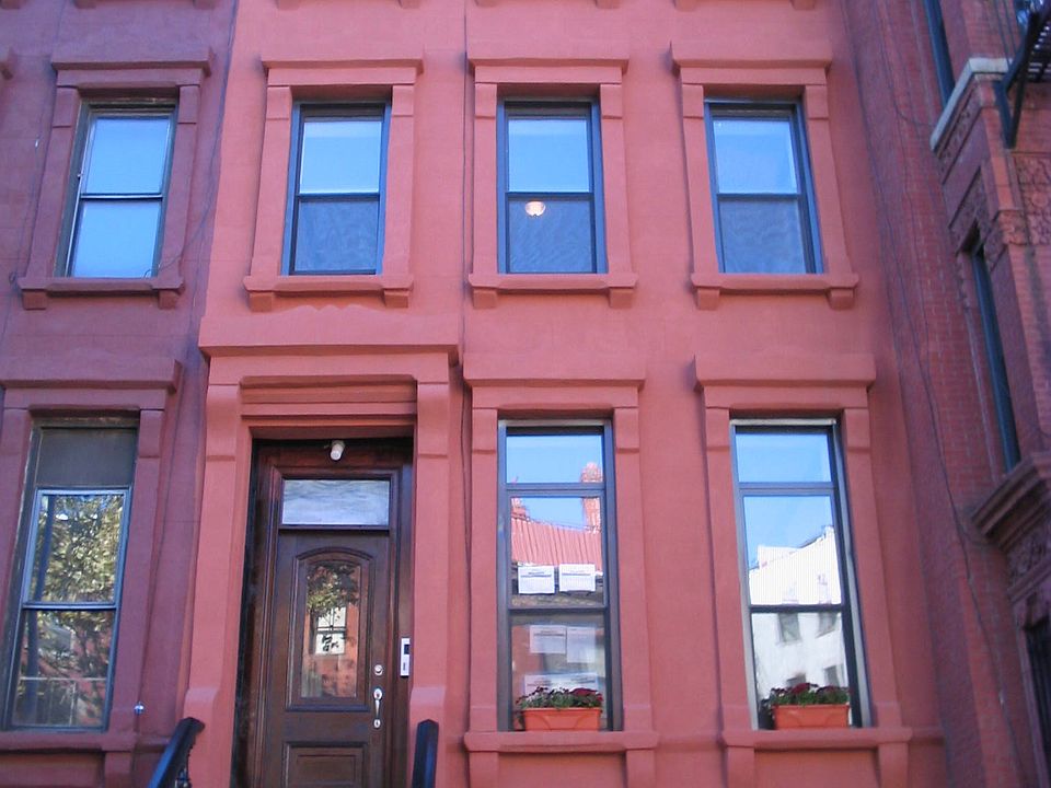1st image of 264 Saint James Pl