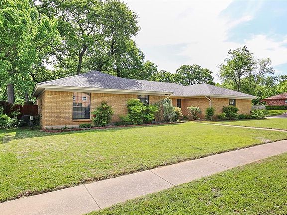 2nd image of 3305 Western Bluff Ct
