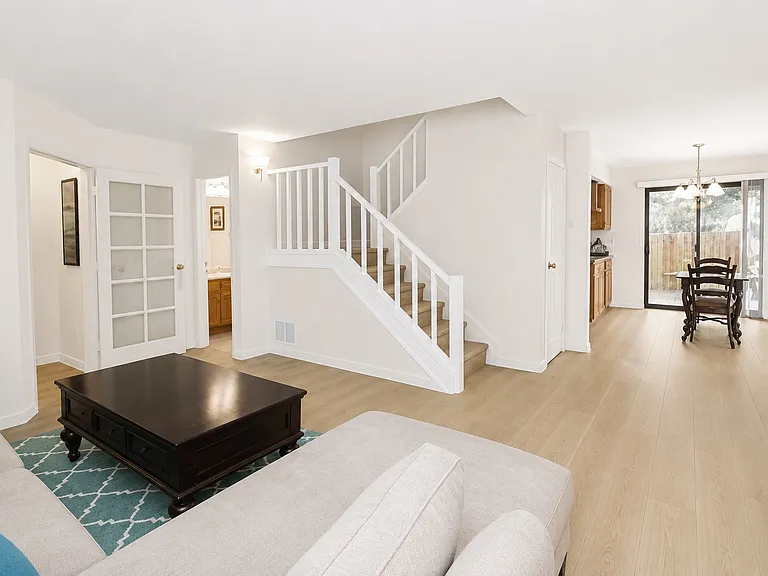 Open floorplan - NEW flooring and paint throughout