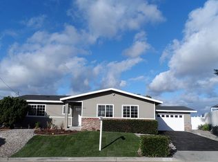 1318 Crestridge Dr, Oceanside, CA 92054