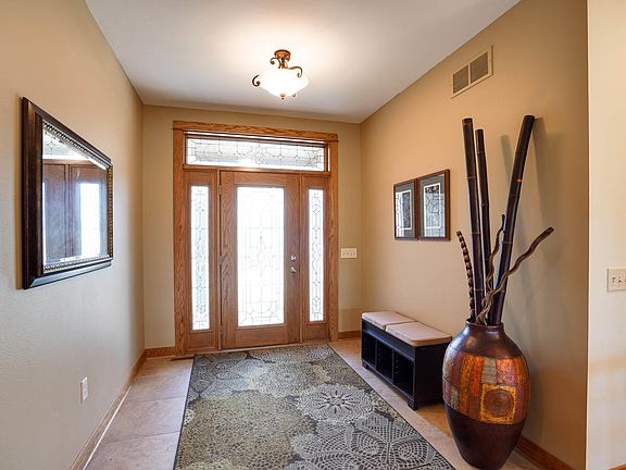4th image of 1720 Magnolia Ct