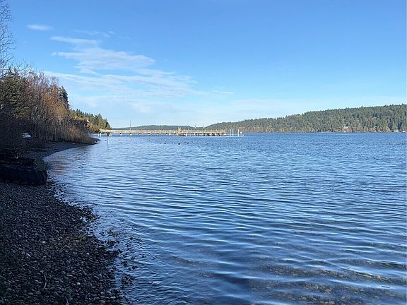 3rd image of 5280 Illahee Road NE