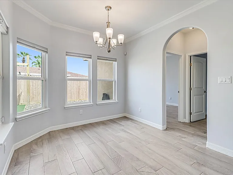 15501 Escapade St — Photo 25
