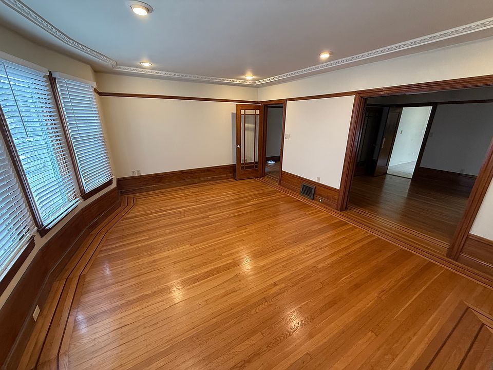 1st image of 1258 39th Ave