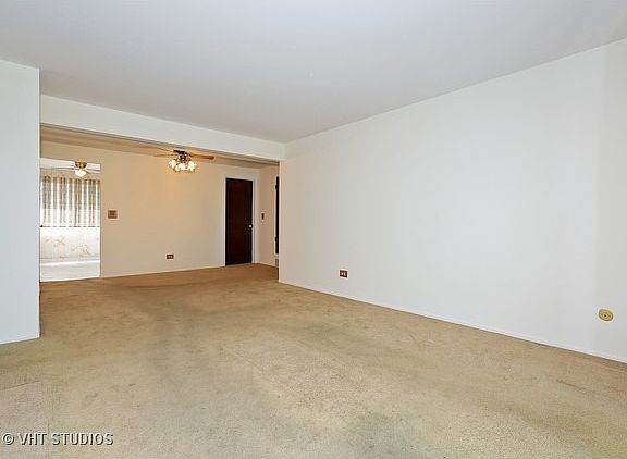 3rd image of 8558 W Catherine Ave Unit 6N