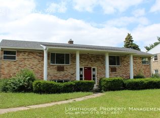 3215 Marshall Ave SE, Grand Rapids, MI