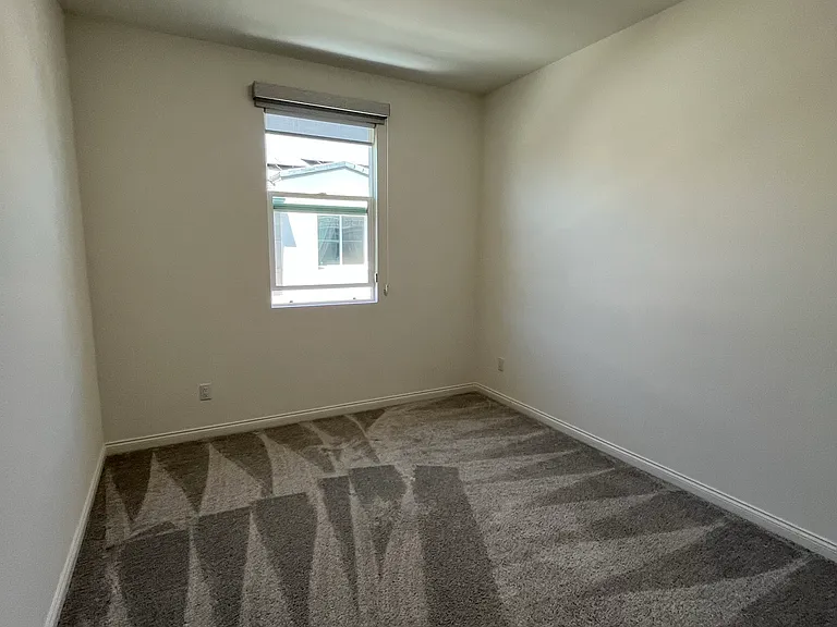 54 Harmony Dr — Photo 34