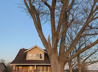 22100 N Whittaker Rd, Laura, IL