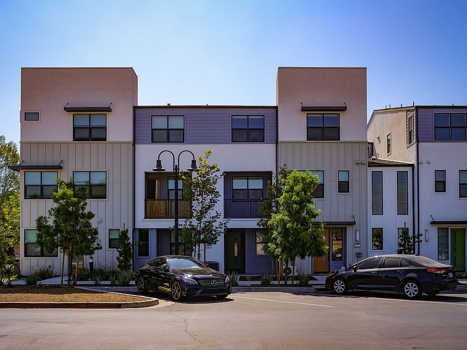 1st image of 4081 E Luna Paseo #38