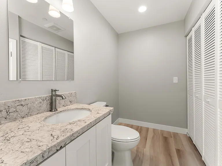 39 Lester Ave #1 — Photo 28