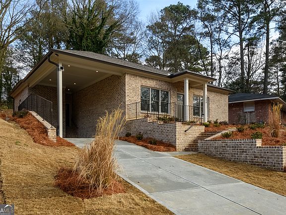 3rd image of 2608 Baker Rd NW