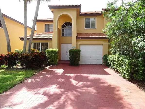 14058 S Forest Oak Cir, Fort Lauderdale, FL 33325