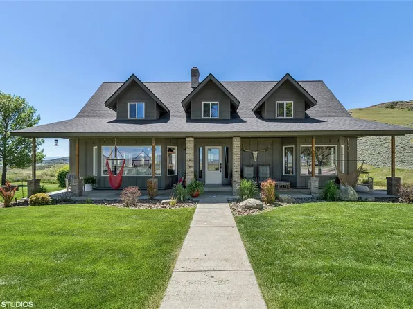 3 Finley Gulch Rd, Lonepine, MT 59848