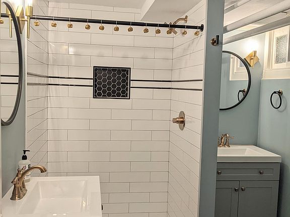 2nd image of 3014 E 17th Ave APT 5