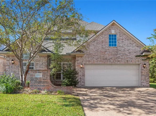 902 Grand Oaks Cir, College Station, TX 77840