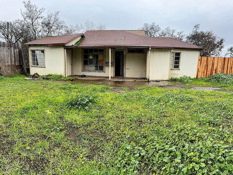 1st image of 14025 Lupoyoma St