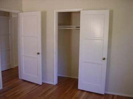 4th image of 5734 Zelzah Ave