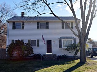 29 Ellington Rd, Tewksbury, MA 01876