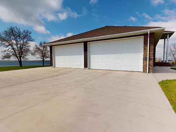 3rd image of 4612 Southwestern Dr