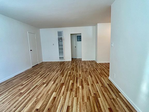 5th image of 1234 N Laurel Ave APT 7
