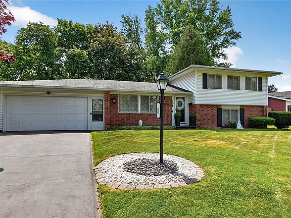 3rd image of 60 Marble Dr