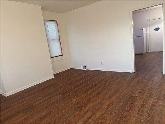2nd image of 294 Beaver St