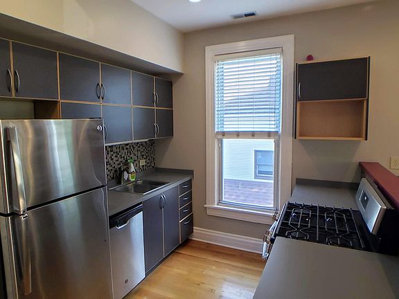 2nd image of 2921 N Albany Ave #2