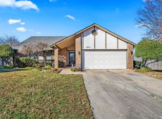 8711 E 91st Pl, Tulsa, OK 74133