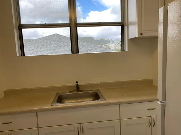 2424 Kapiolani Blvd #8, Honolulu, HI 96826
