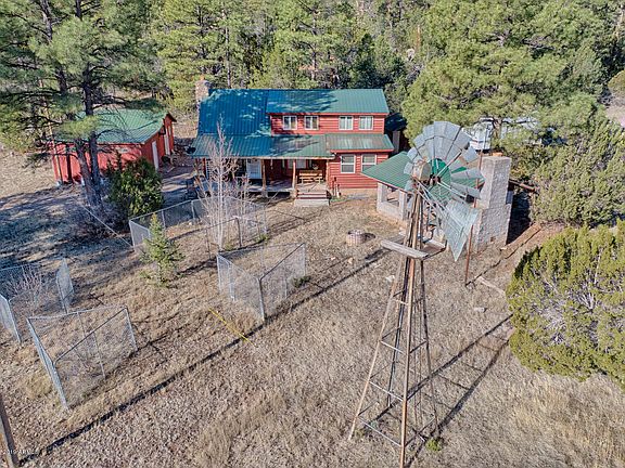 2nd image of 1795 Canyon Dr