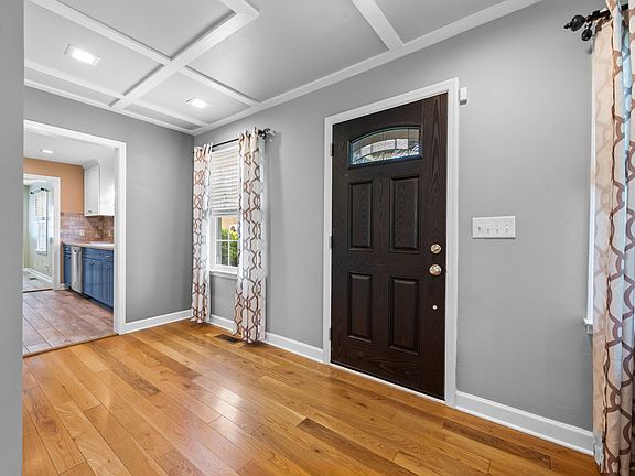 3rd image of 305 Charlotte Dr