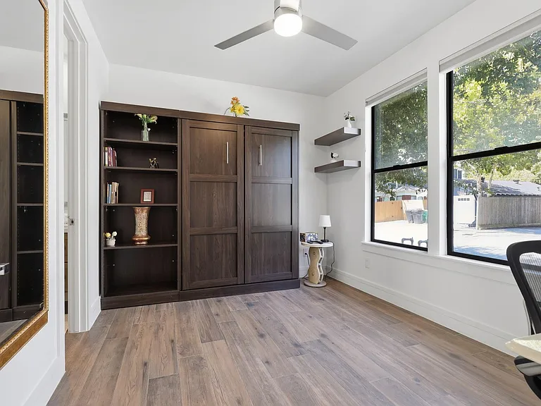 3112 Eunice St — Photo 4