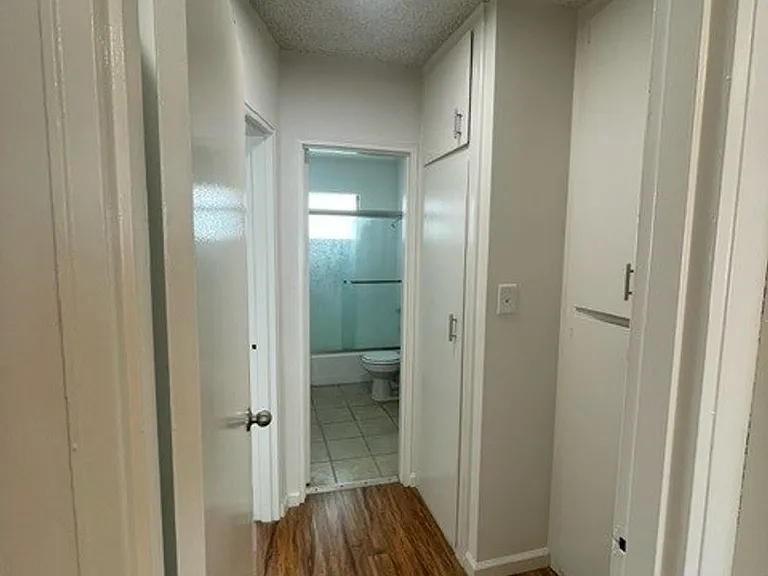 e1232 — Photo 11