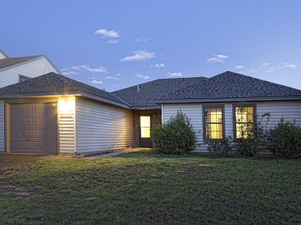 1st image of 204 Raven Dr