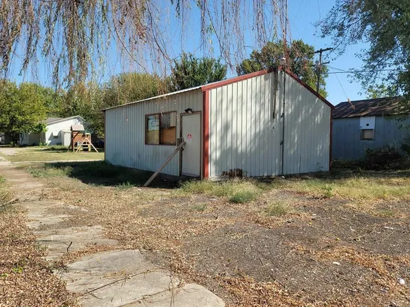 222 N Ohio St, Columbus, KS 66725